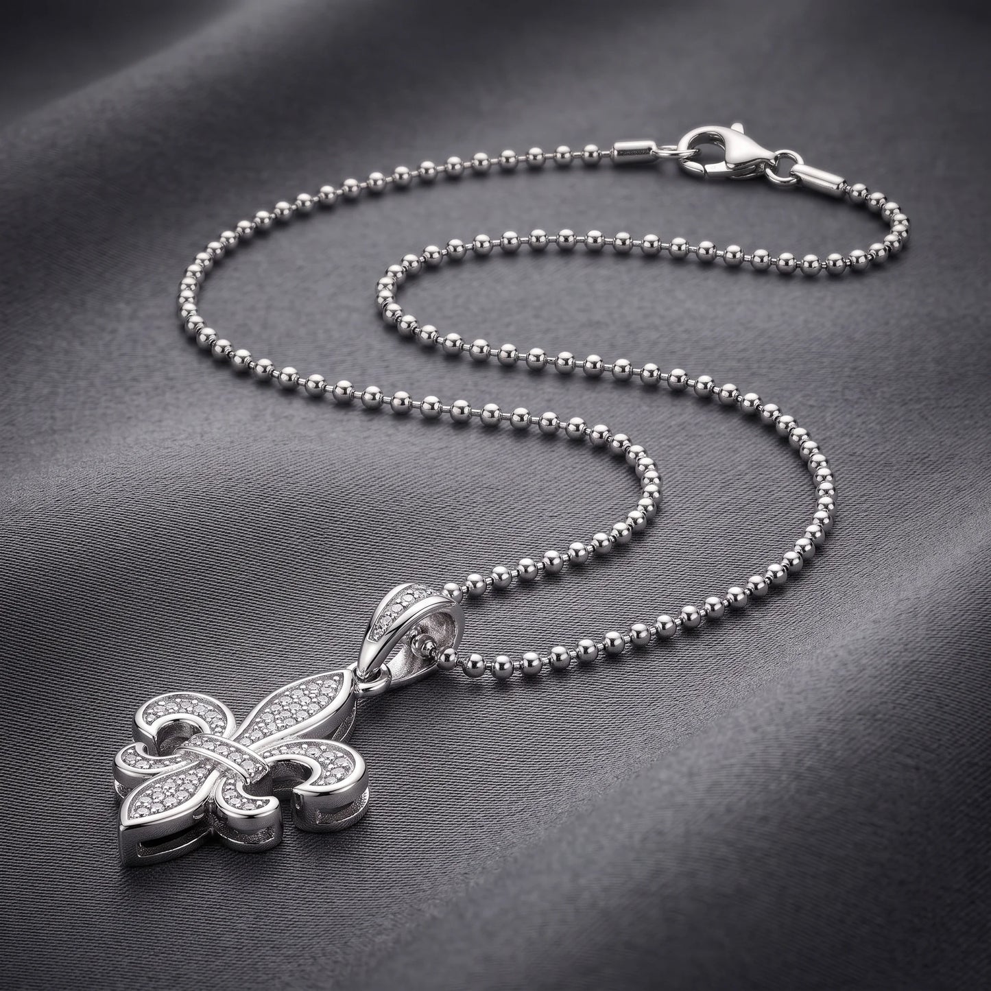 Fleur-de-Lis Pendant Necklace 925 Sterling Silver with Diamond-Set Detail