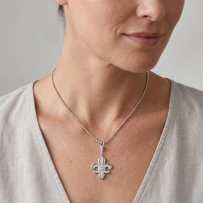 Fleur-de-Lis Pendant Necklace 925 Sterling Silver with Diamond-Set Detail
